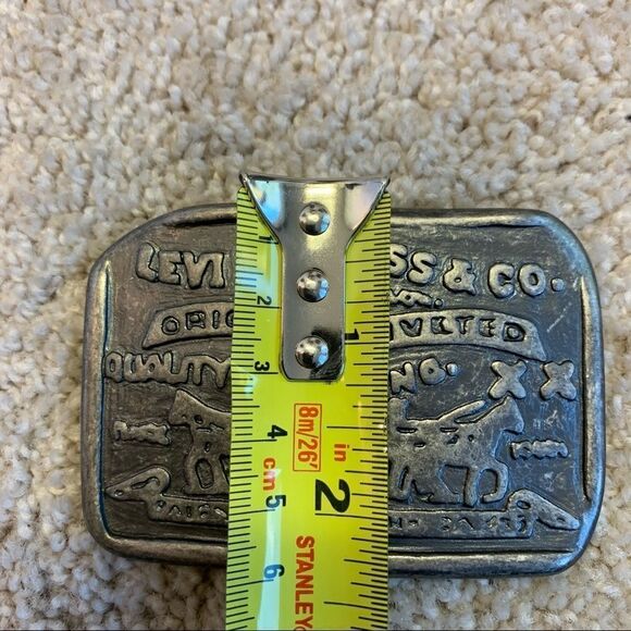 💥LEVI’S LEVI STRAUSS & CO Silver unisex belt buckle - Picture 4 of 4